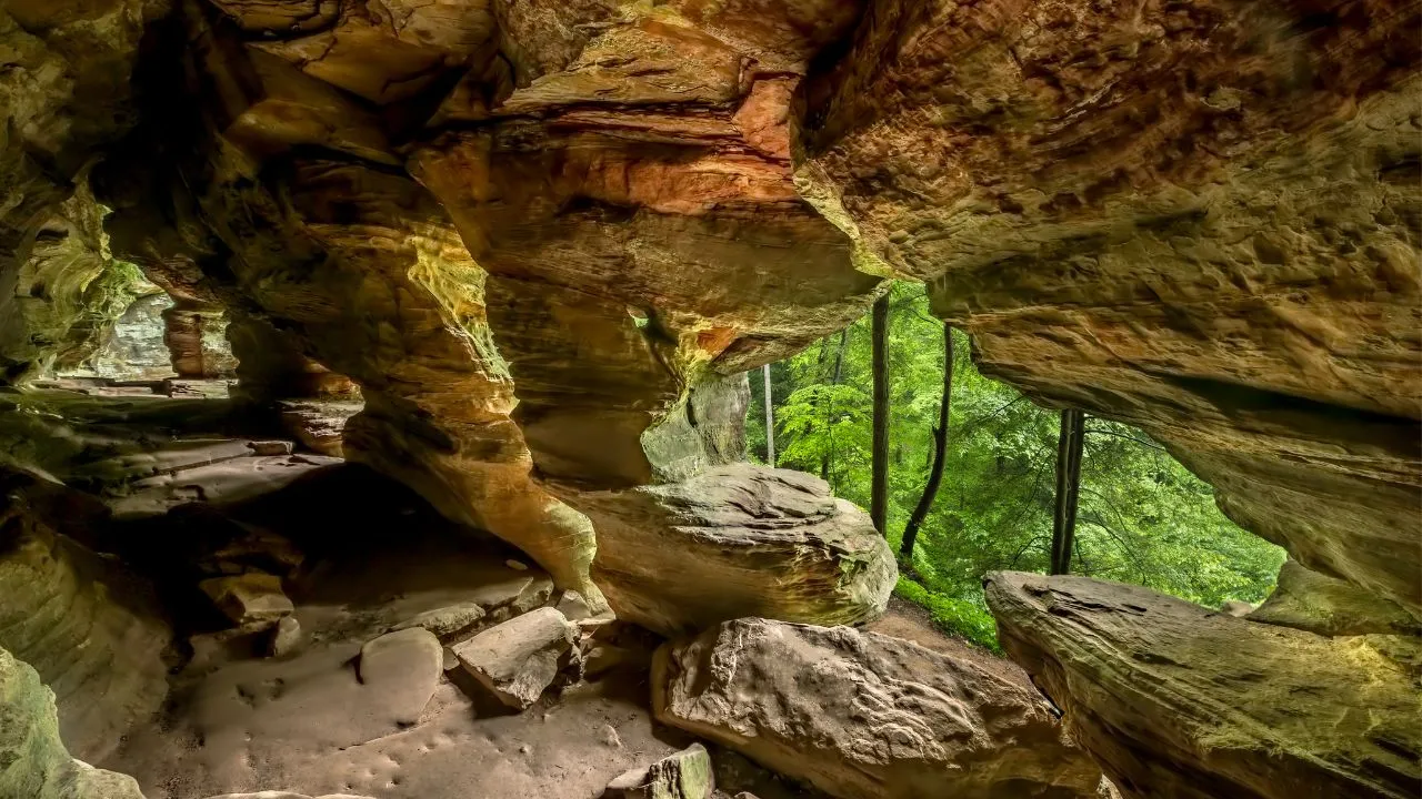 hiking trail in southern Ohio